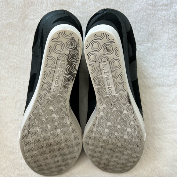 Linea Paolo Felicia Black and Gray Camo Sneakers - Picture 8 of 8